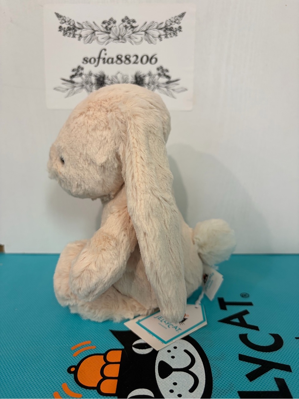 Jellycat Bashful Bunny Junior Soft Toy China-only edition - Picture 4 of 10